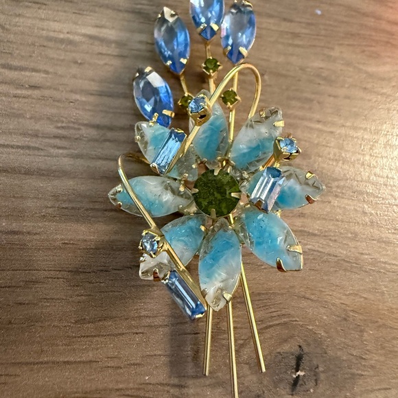 Estate D&E Juliana Blue Striped Molded Flower Brooch Vintage - Picture 1 of 4